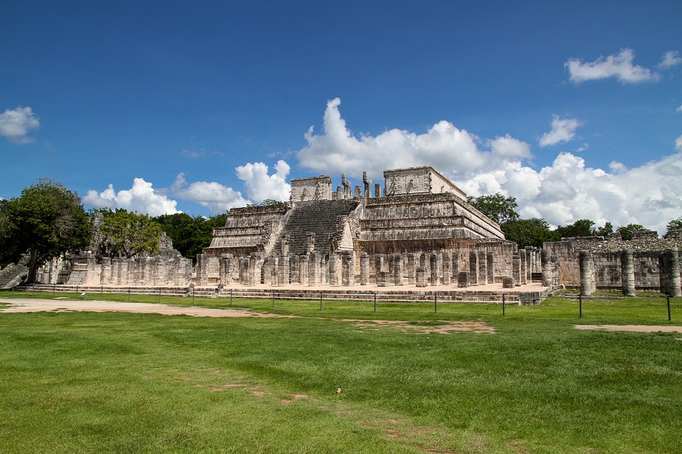 Chichen itza grounds